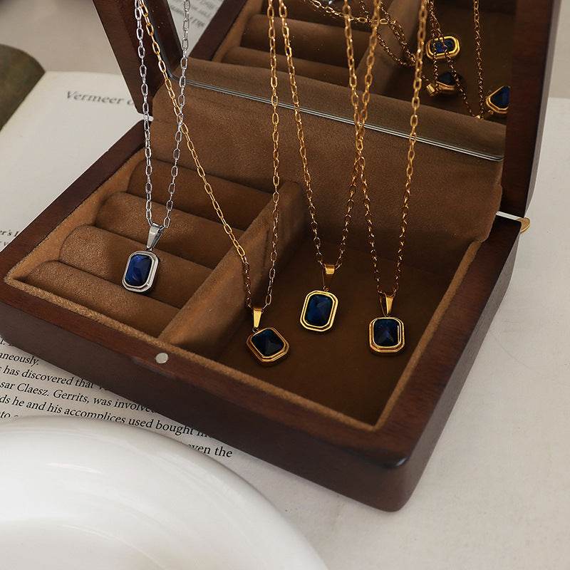 European And American Titanium Steel Plated 18K Real Gold High-grade Light Luxury Inlaid Blue Crystal